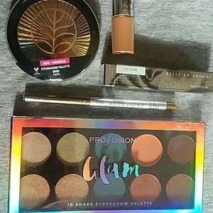 Makeup bundle